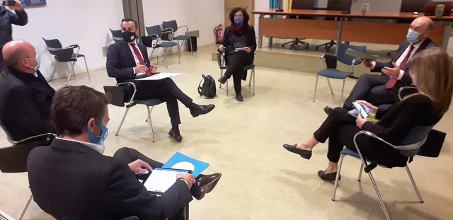 The Vice-President of the Principality of Asturias, Juan Cofiño, and the Minister of Culture, Language Policy and Tourism, Berta Piñán meet with the hotel and catering industry, represented by the Tourism Board of the Asturian Federation of Entrepreneurs (FADE) and the Otea employer association. Travel influencers: a hybrid model for England boards